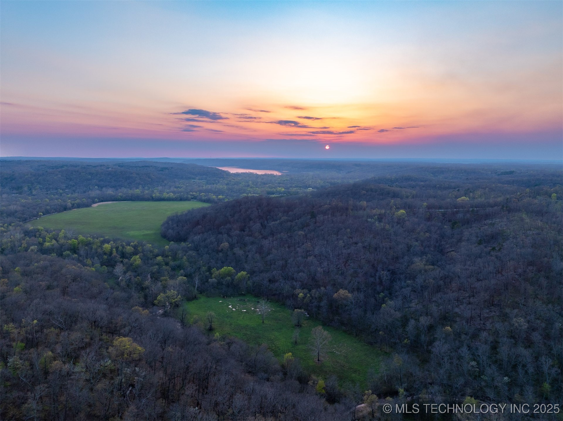 8 S 4530 Road Property Photo 1