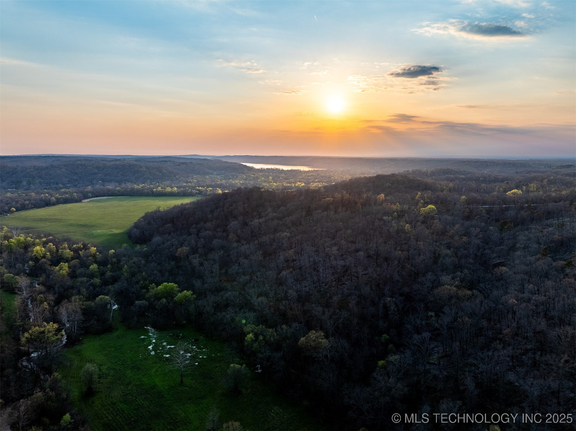 8 S 4530 Road Property Photo 2