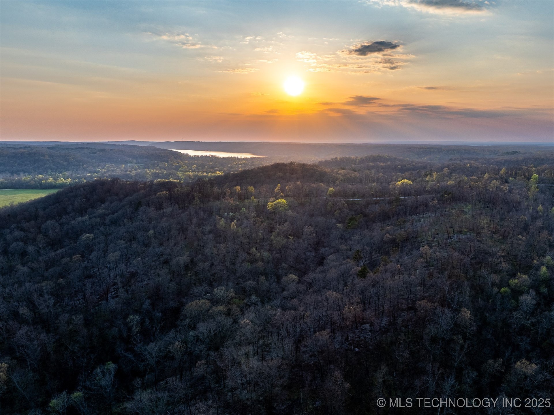 8 S 4530 Road Property Photo 5