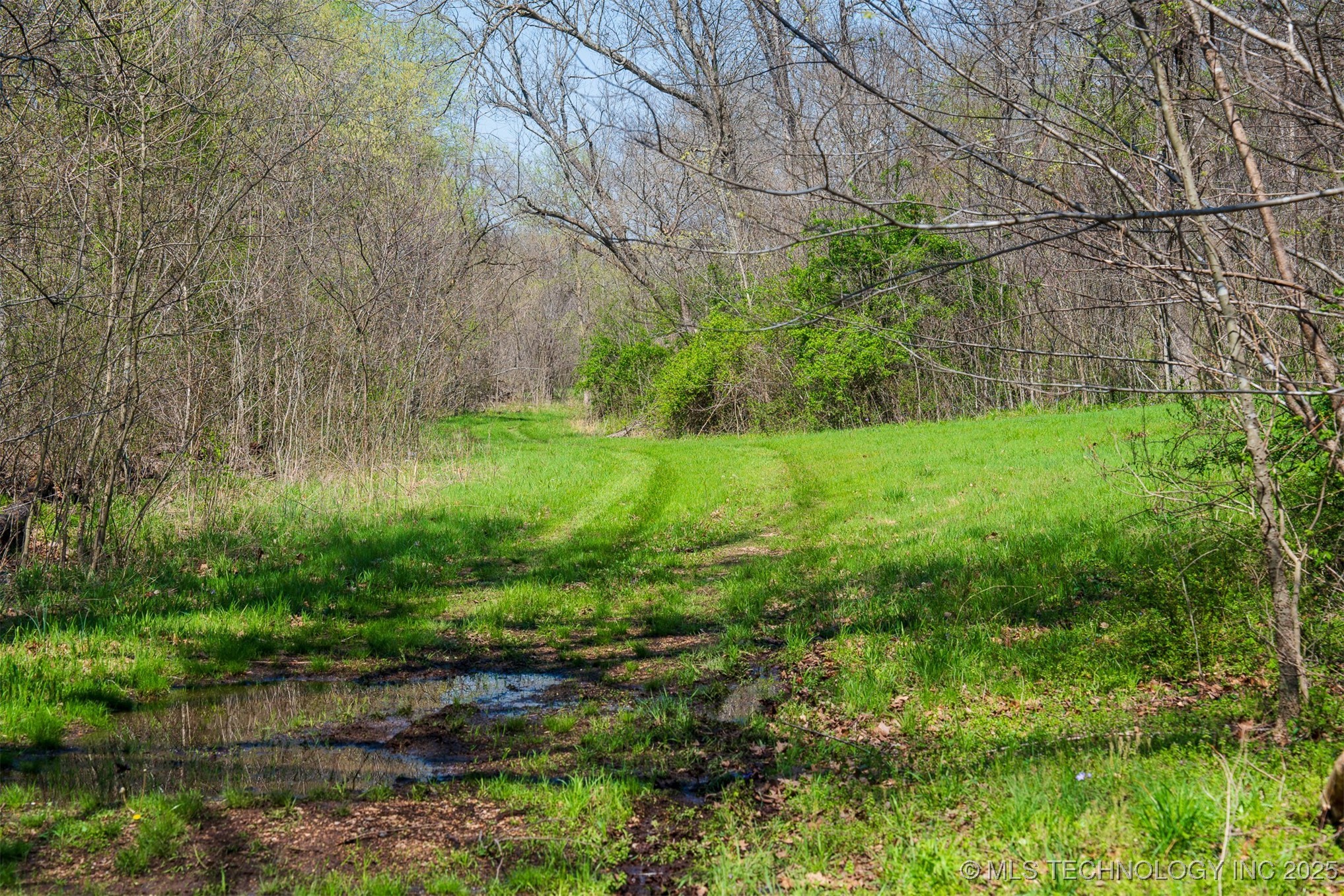 8 S 4530 Road Property Photo 16