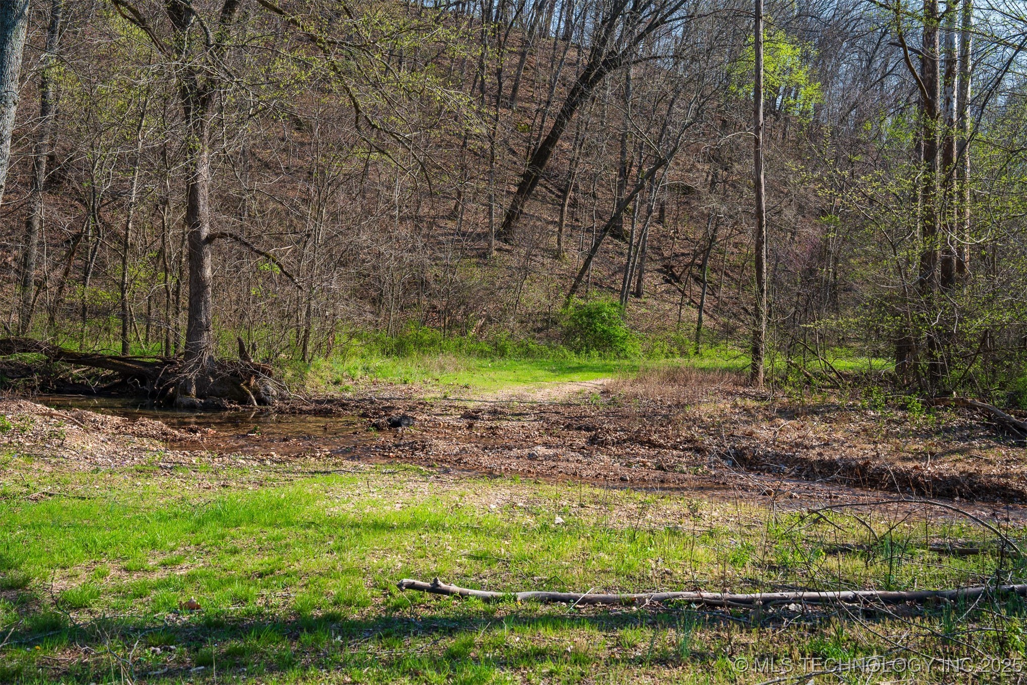 8 S 4530 Road Property Photo 25