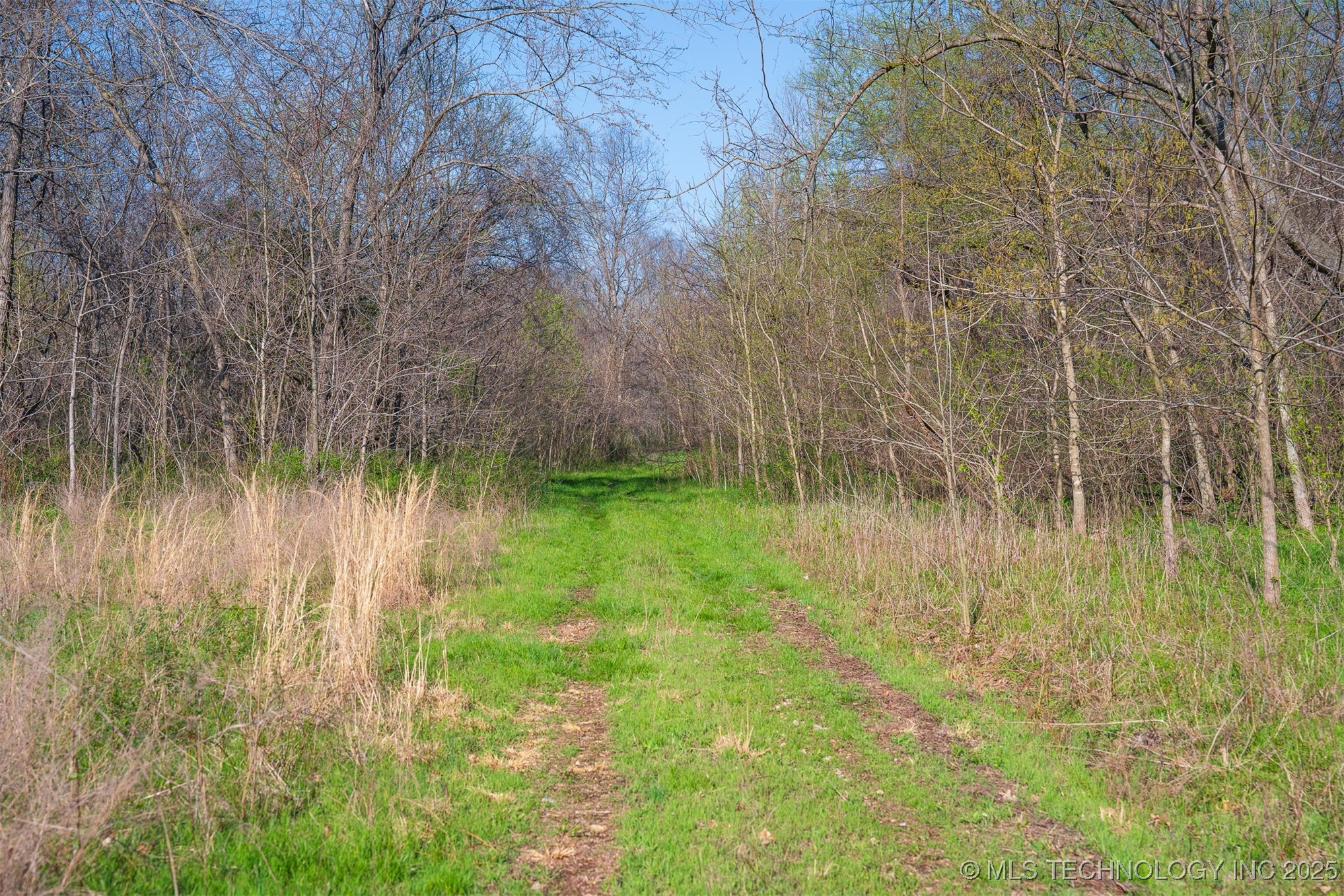 8 S 4530 Road Property Photo 36