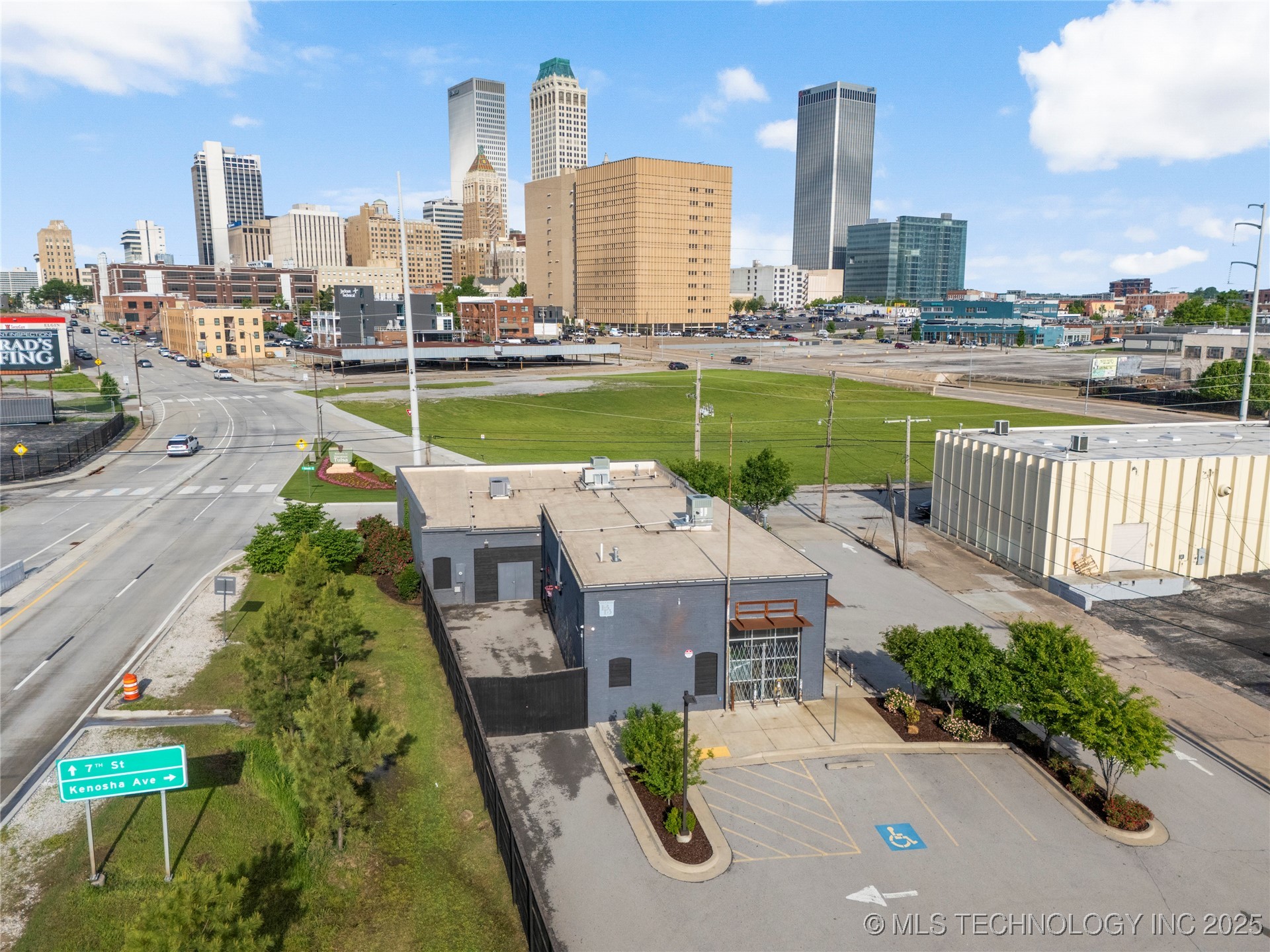 621 S Kenosha Avenue Property Photo 1