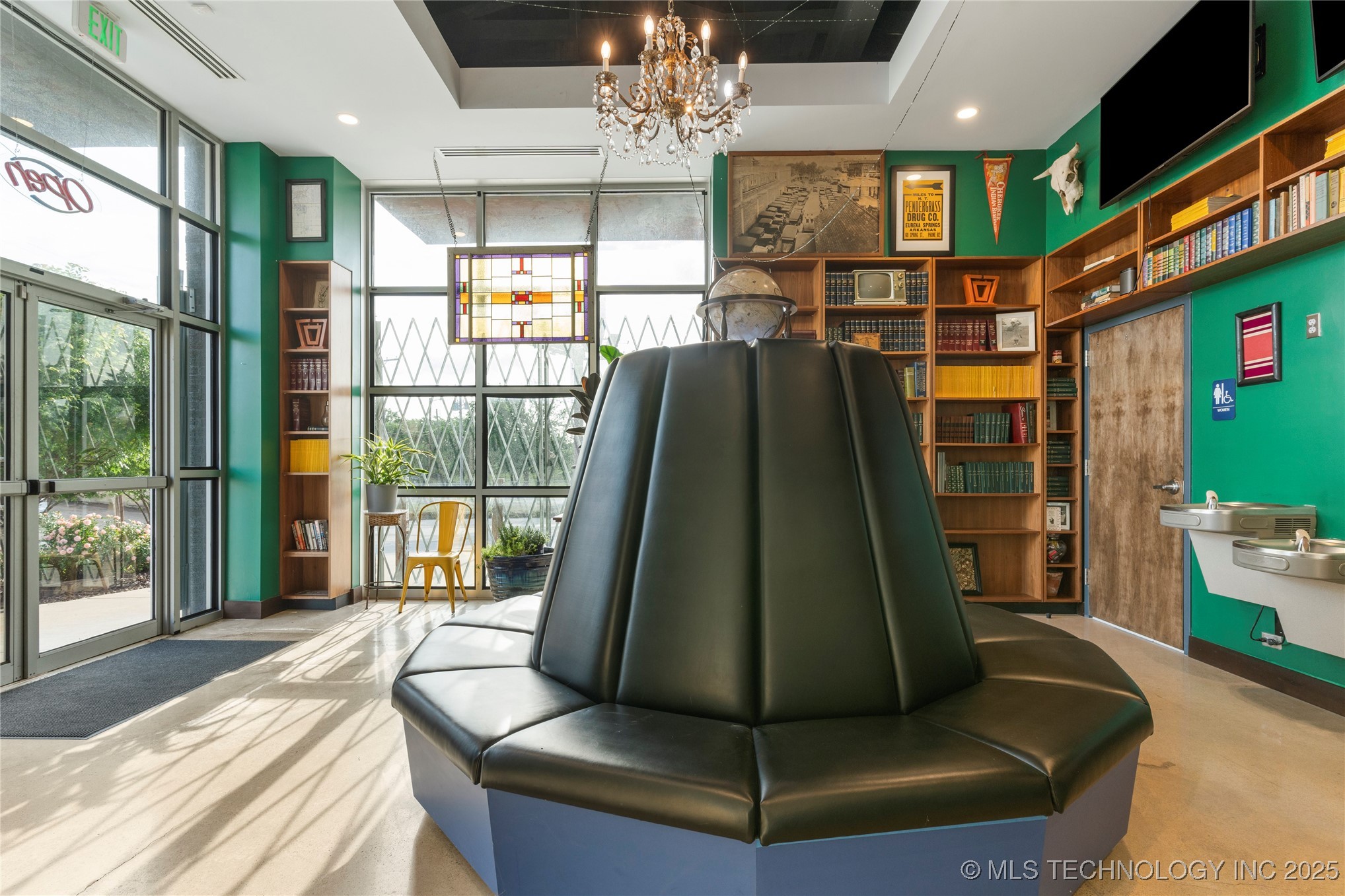 621 S Kenosha Avenue Property Photo 20