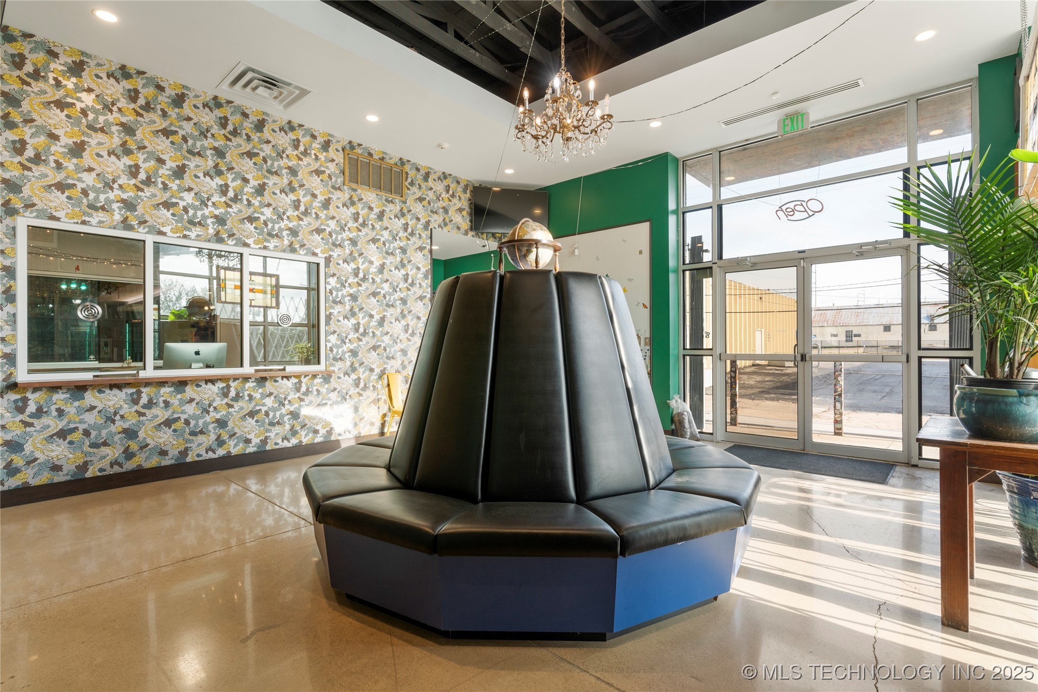 621 S Kenosha Avenue Property Photo 23