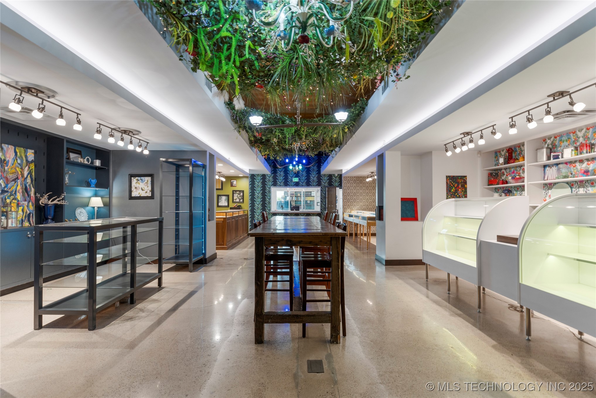 621 S Kenosha Avenue Property Photo 35