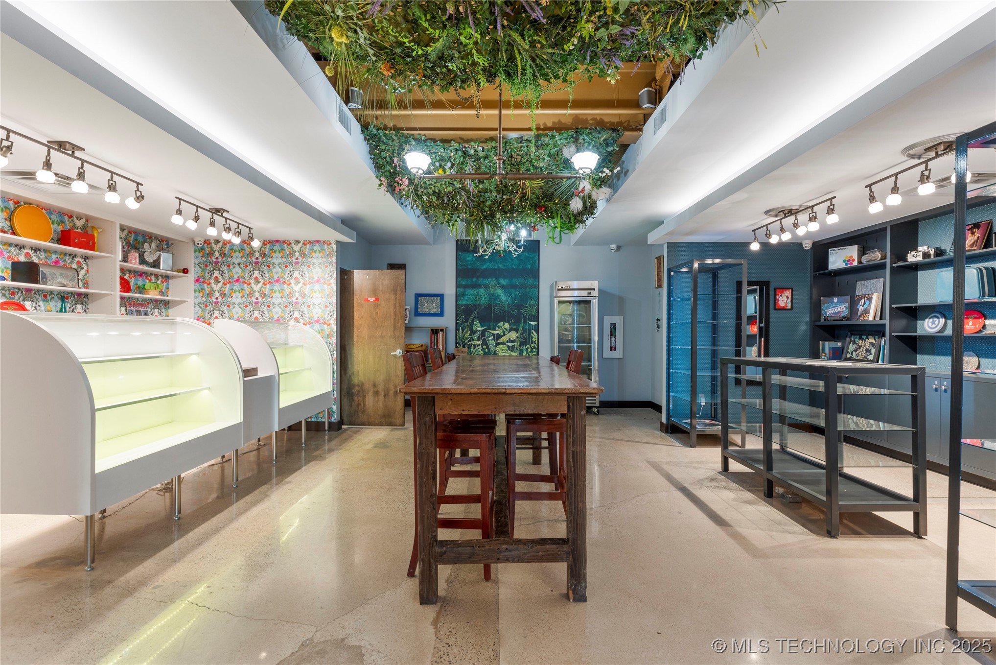 621 S Kenosha Avenue Property Photo 37