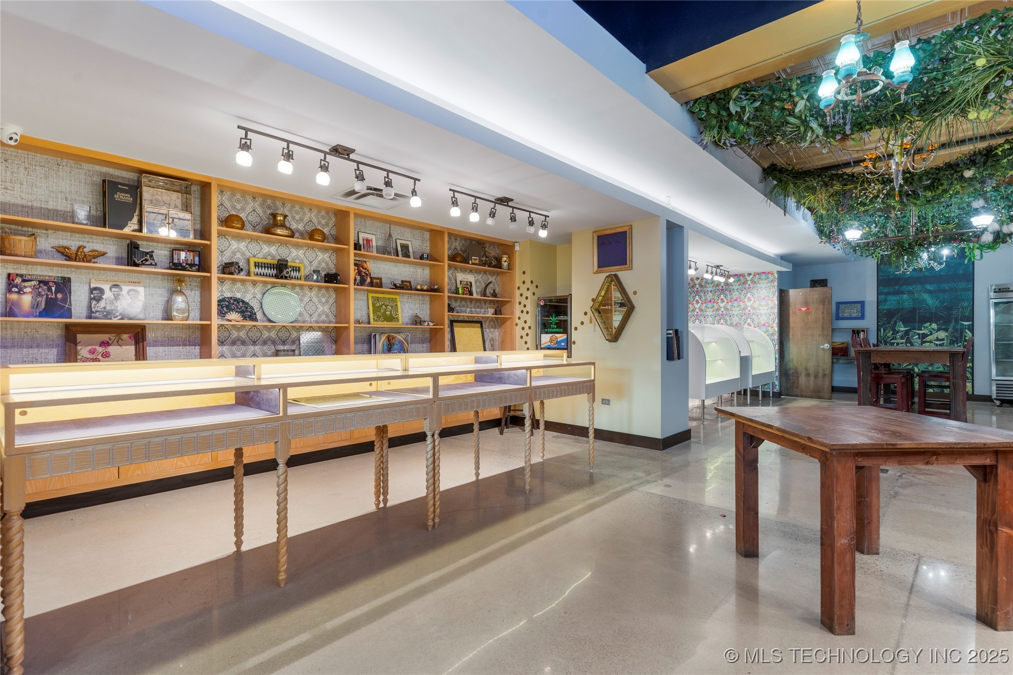 621 S Kenosha Avenue Property Photo 38