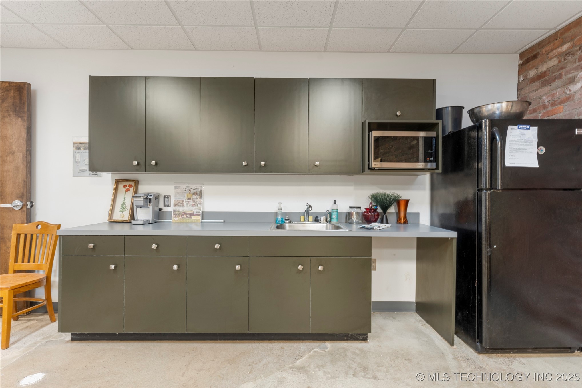 621 S Kenosha Avenue Property Photo 50