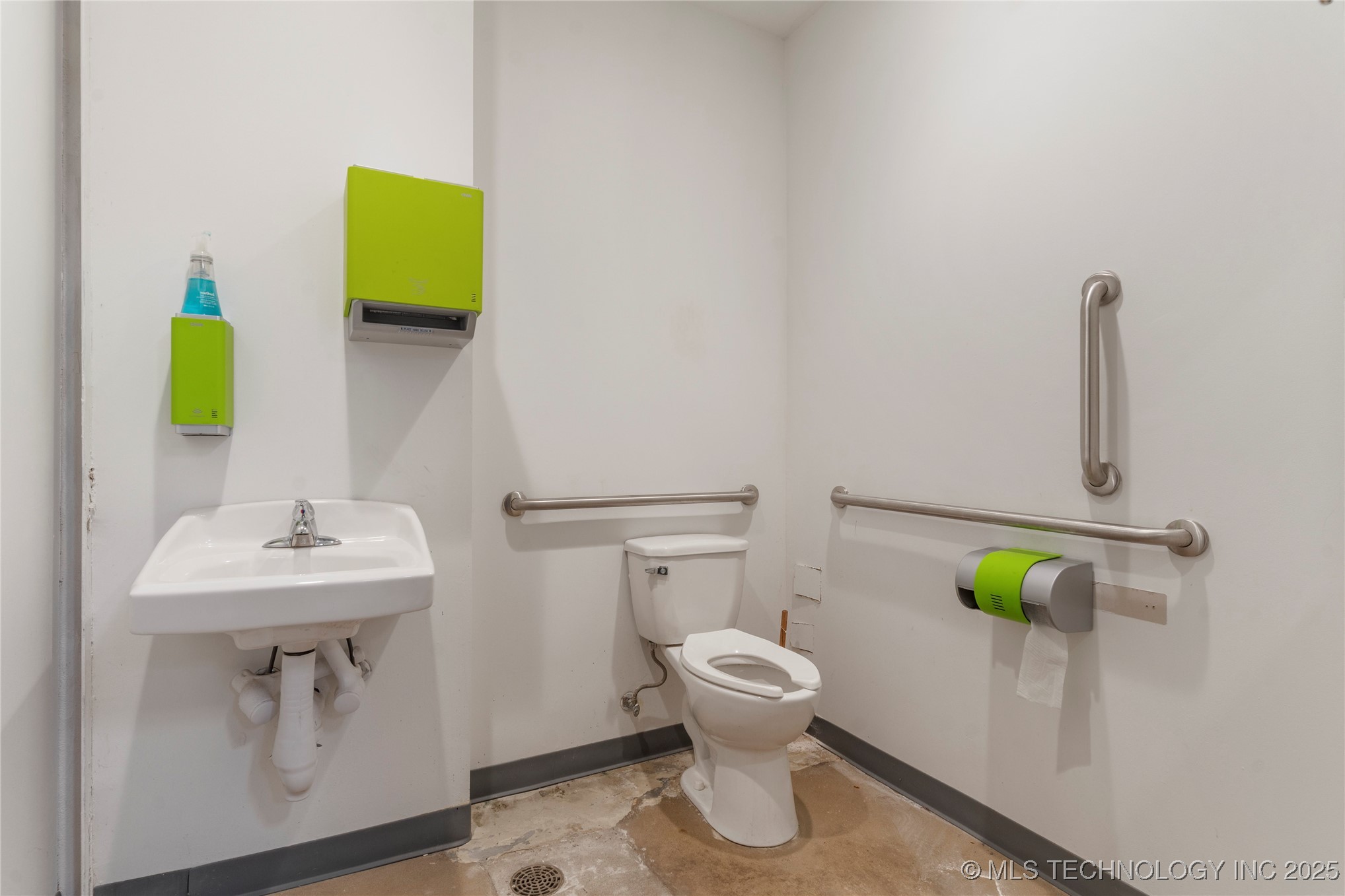 621 S Kenosha Avenue Property Photo 51