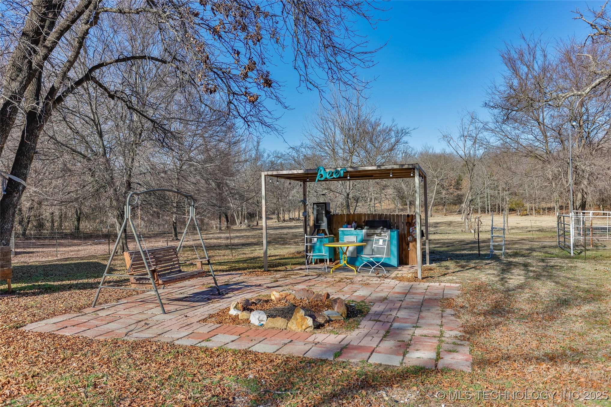 10862 Hide-a-way Property Photo 7