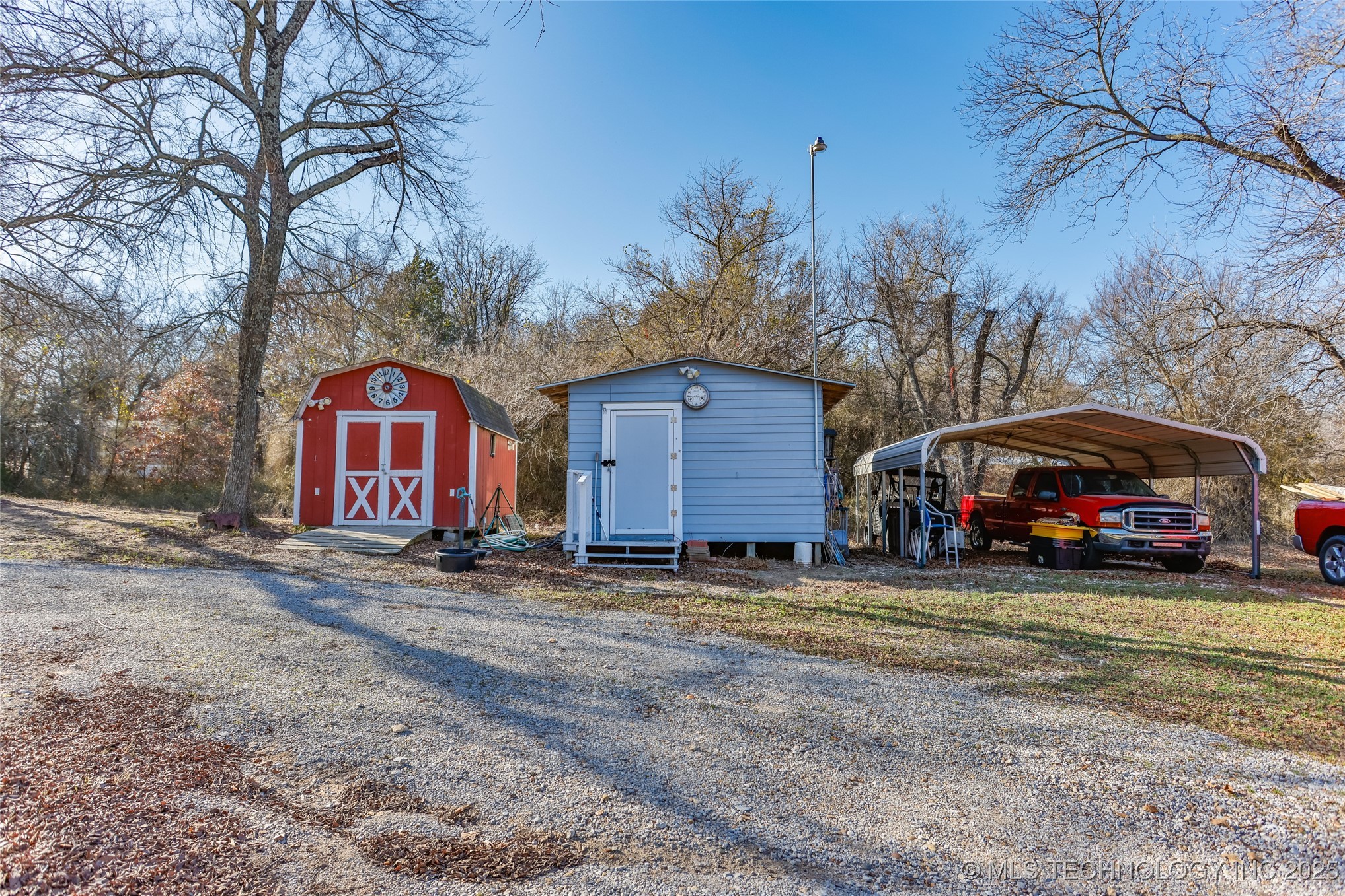 10862 Hide-a-way Property Photo 8