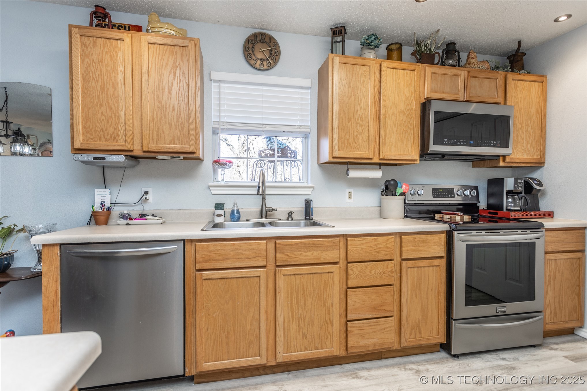 10862 Hide-a-way Property Photo 14