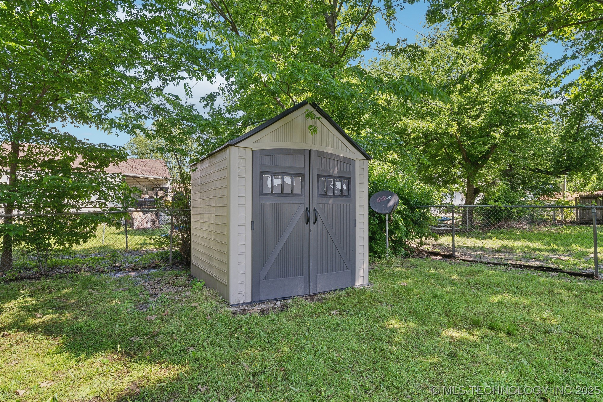 2336 Elmira Street Property Photo 21