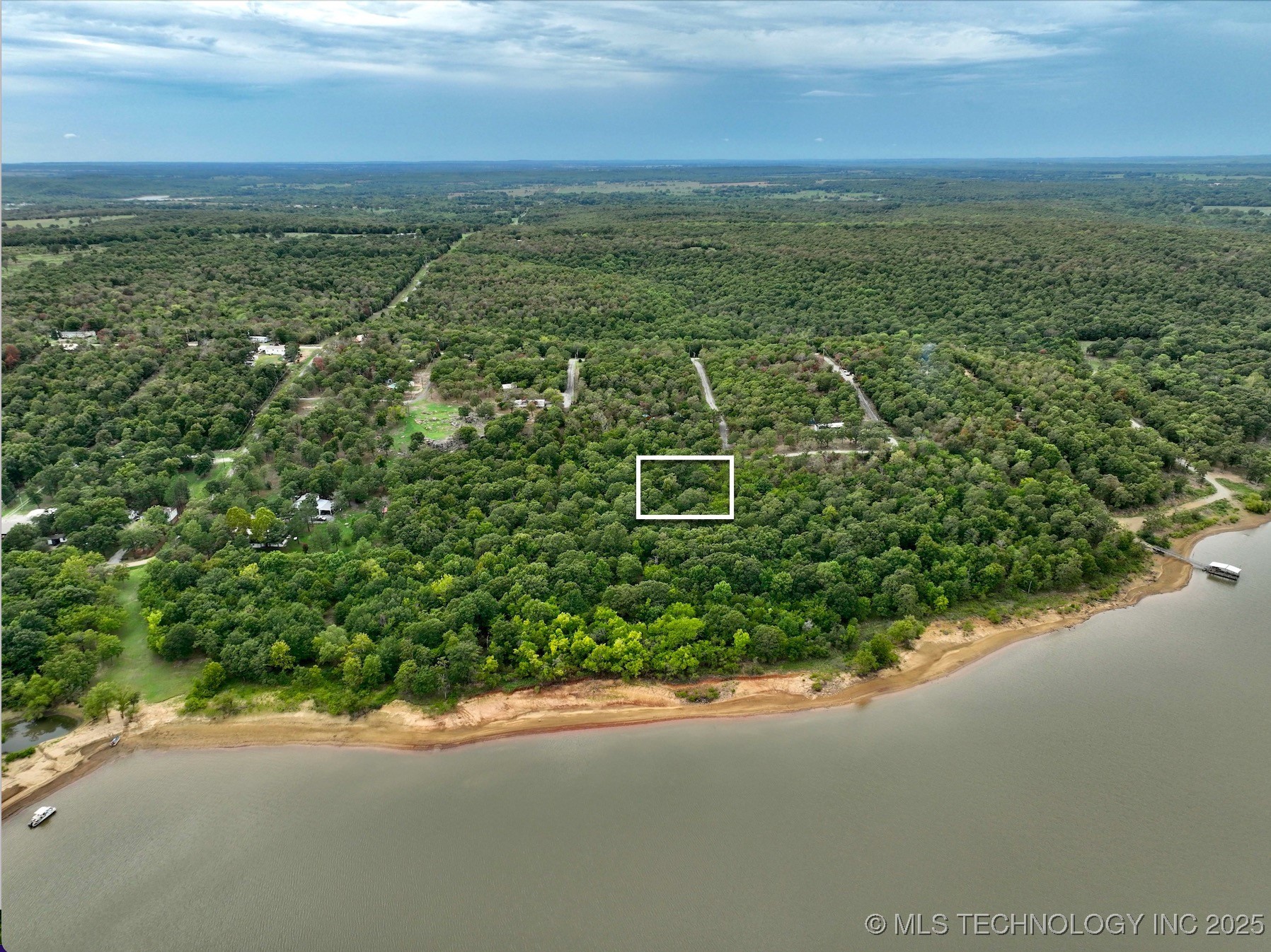 2 Estates Drive Property Photo 2