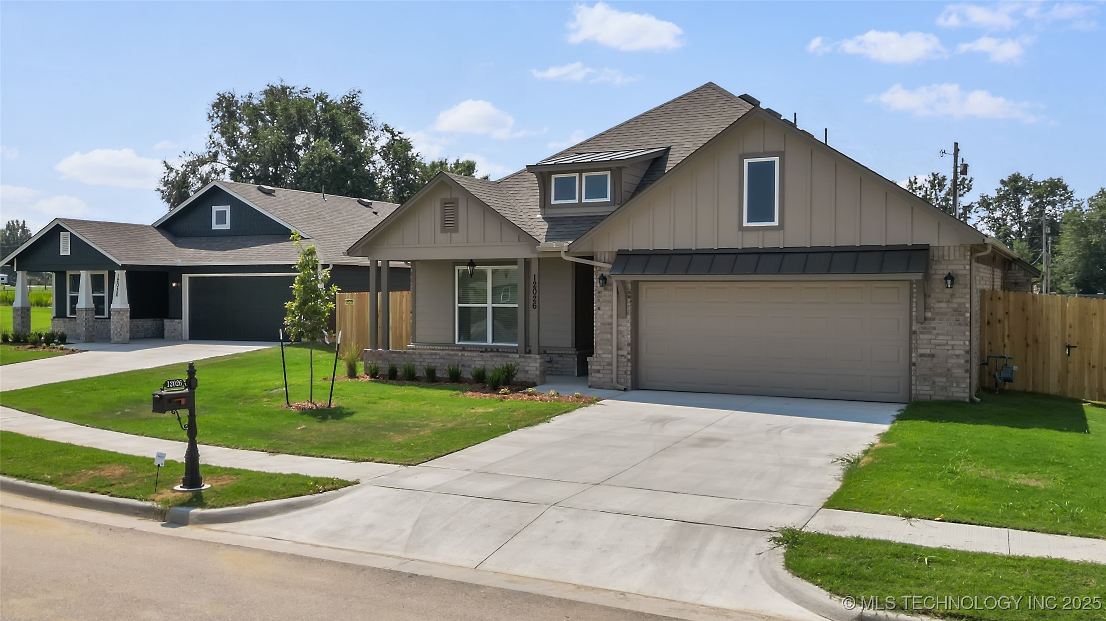 12026 E 106th Place North Property Photo 3