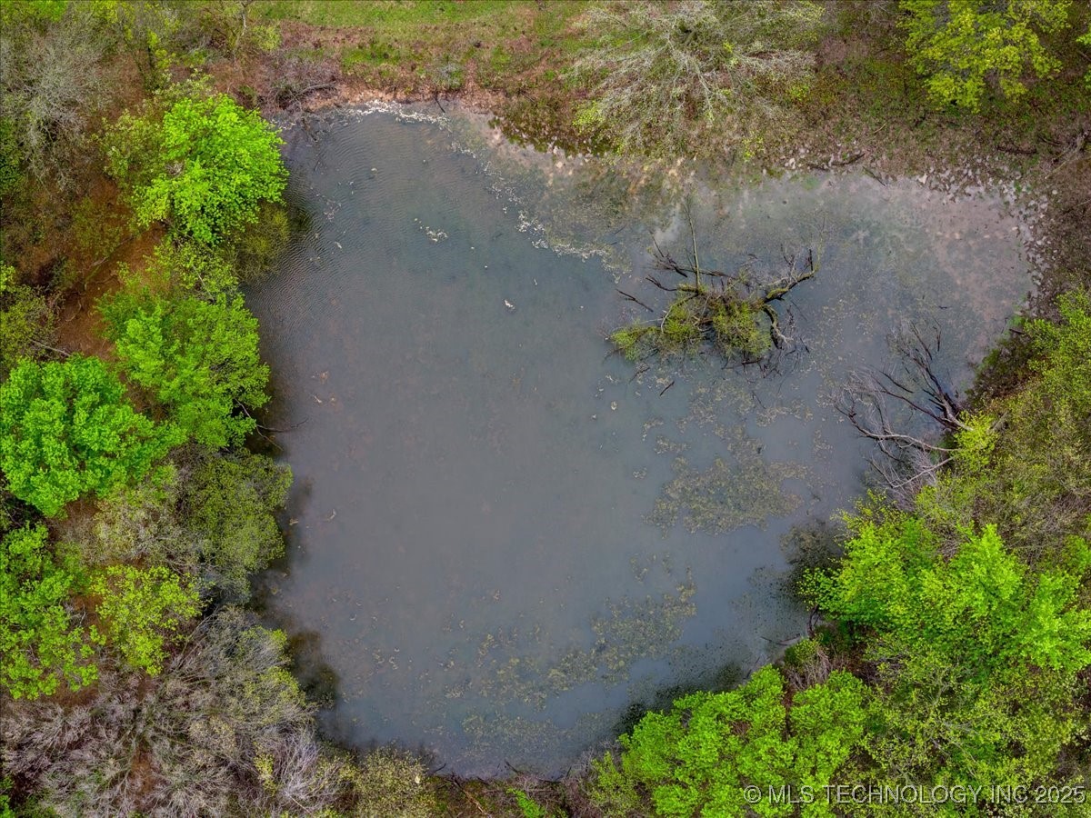 3 E 210 Road Property Photo 8