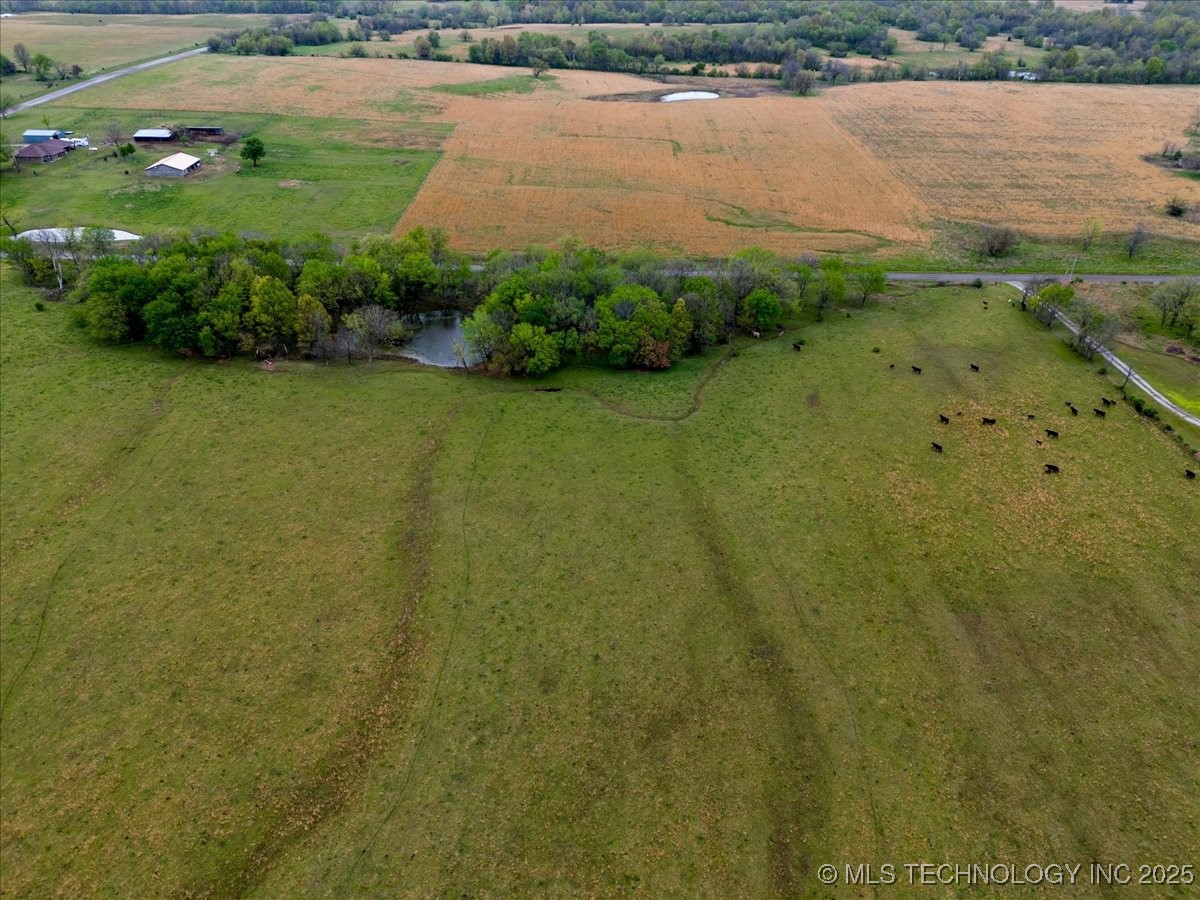 3 E 210 Road Property Photo 12