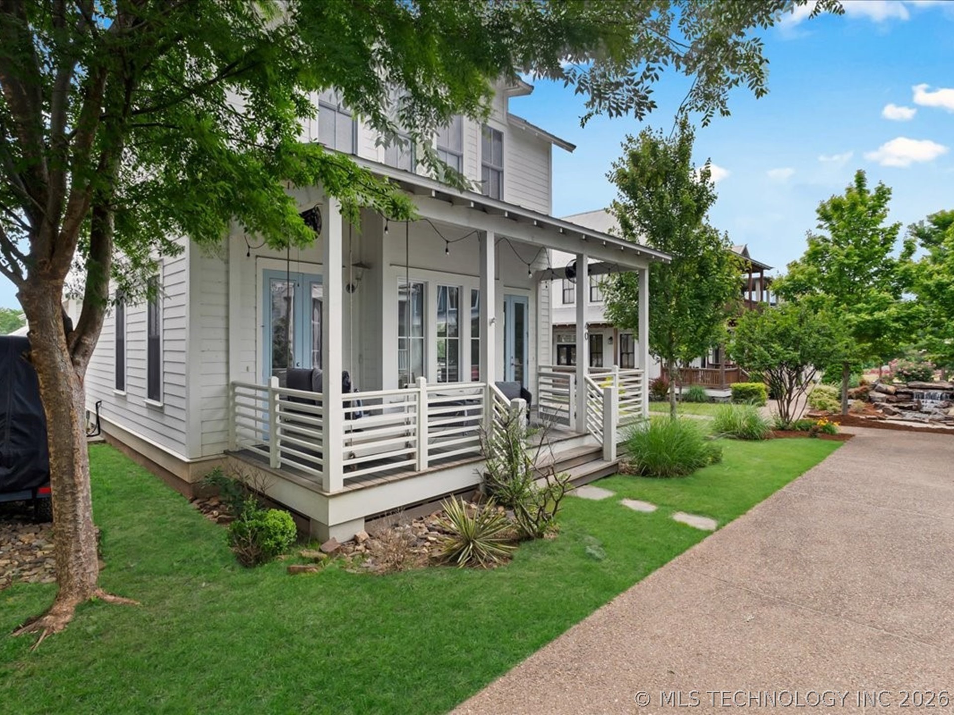 40 Center Lane N Property Photo 2