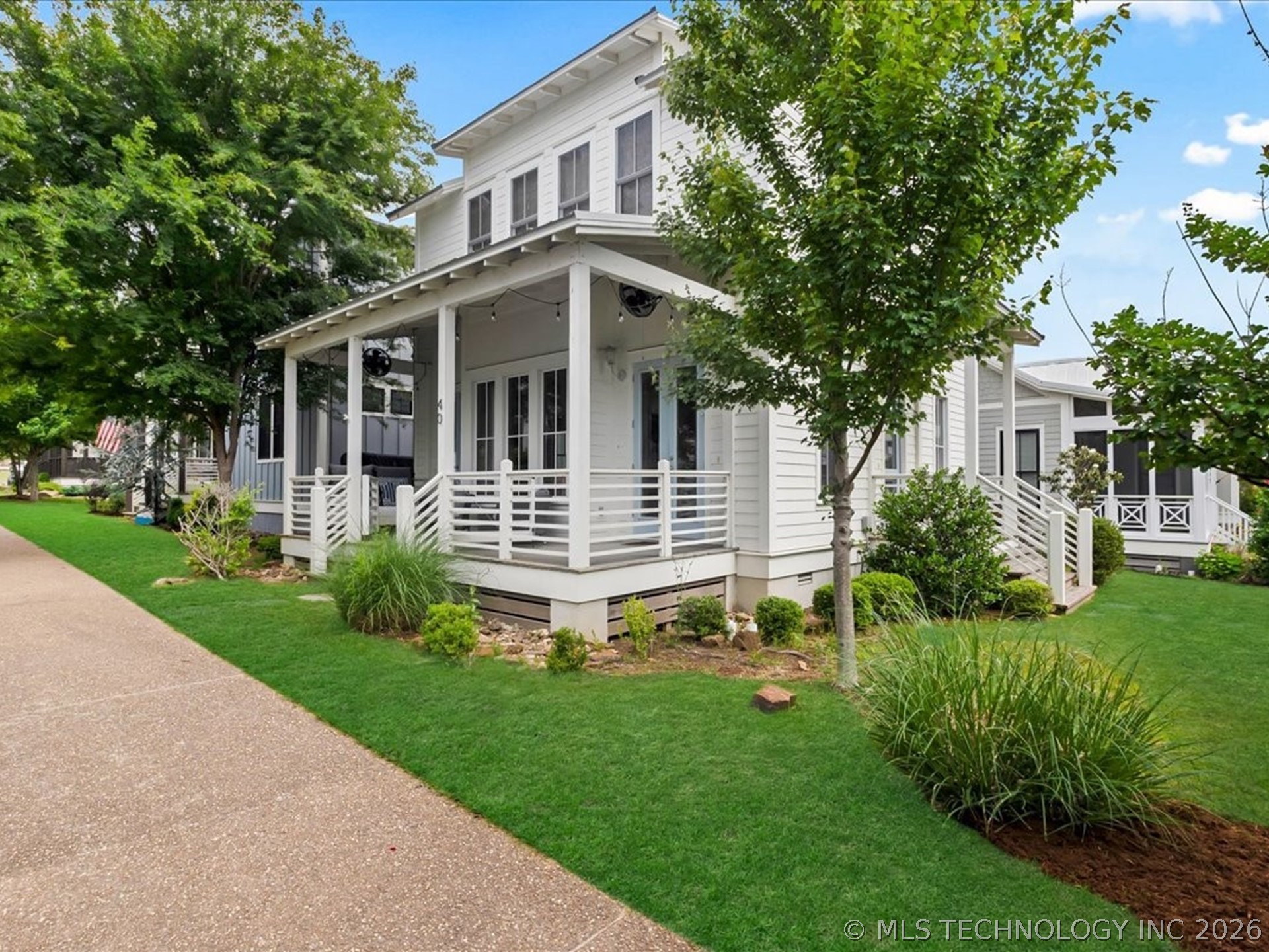 40 Center Lane N Property Photo 4