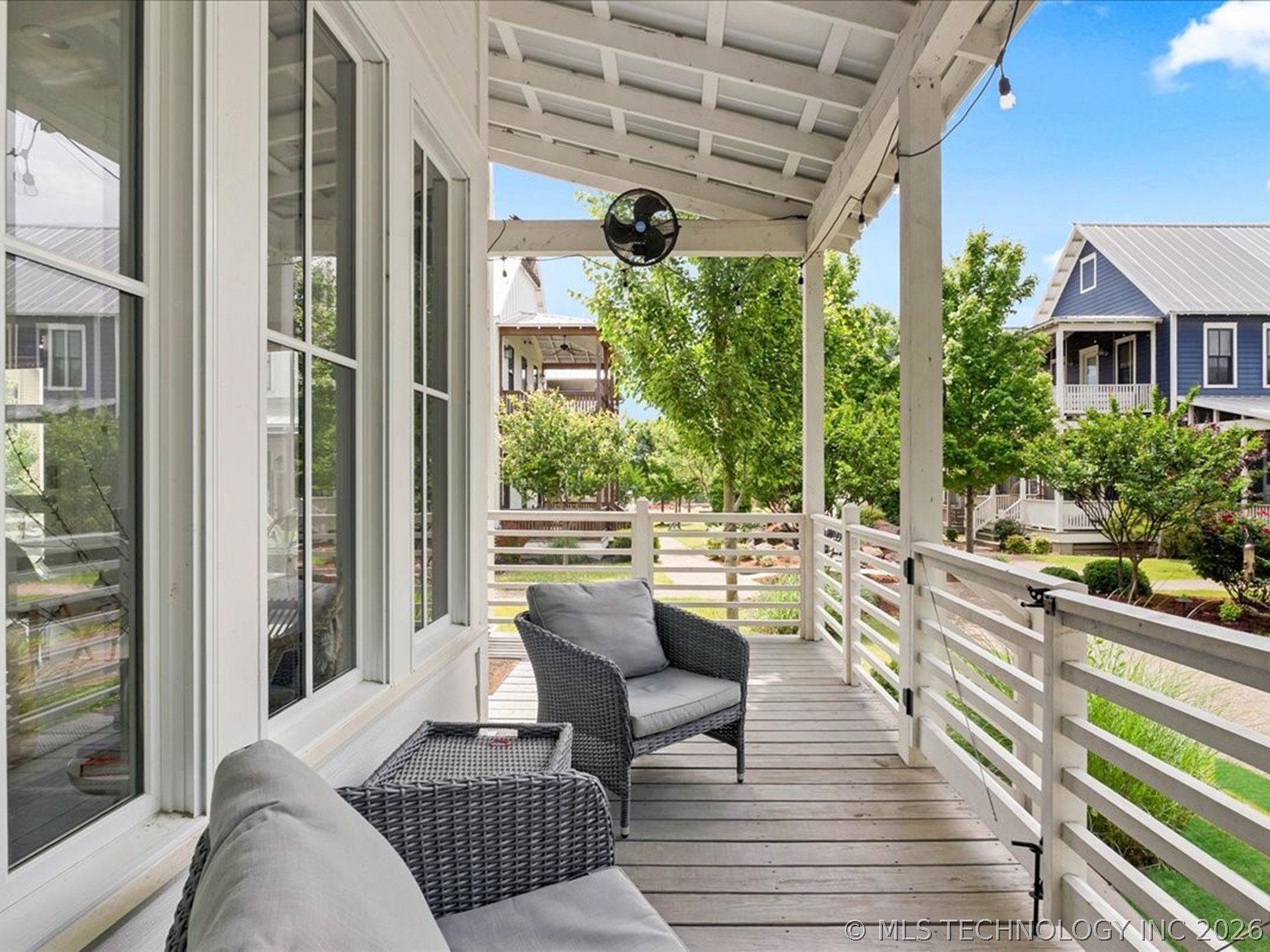 40 Center Lane N Property Photo 7