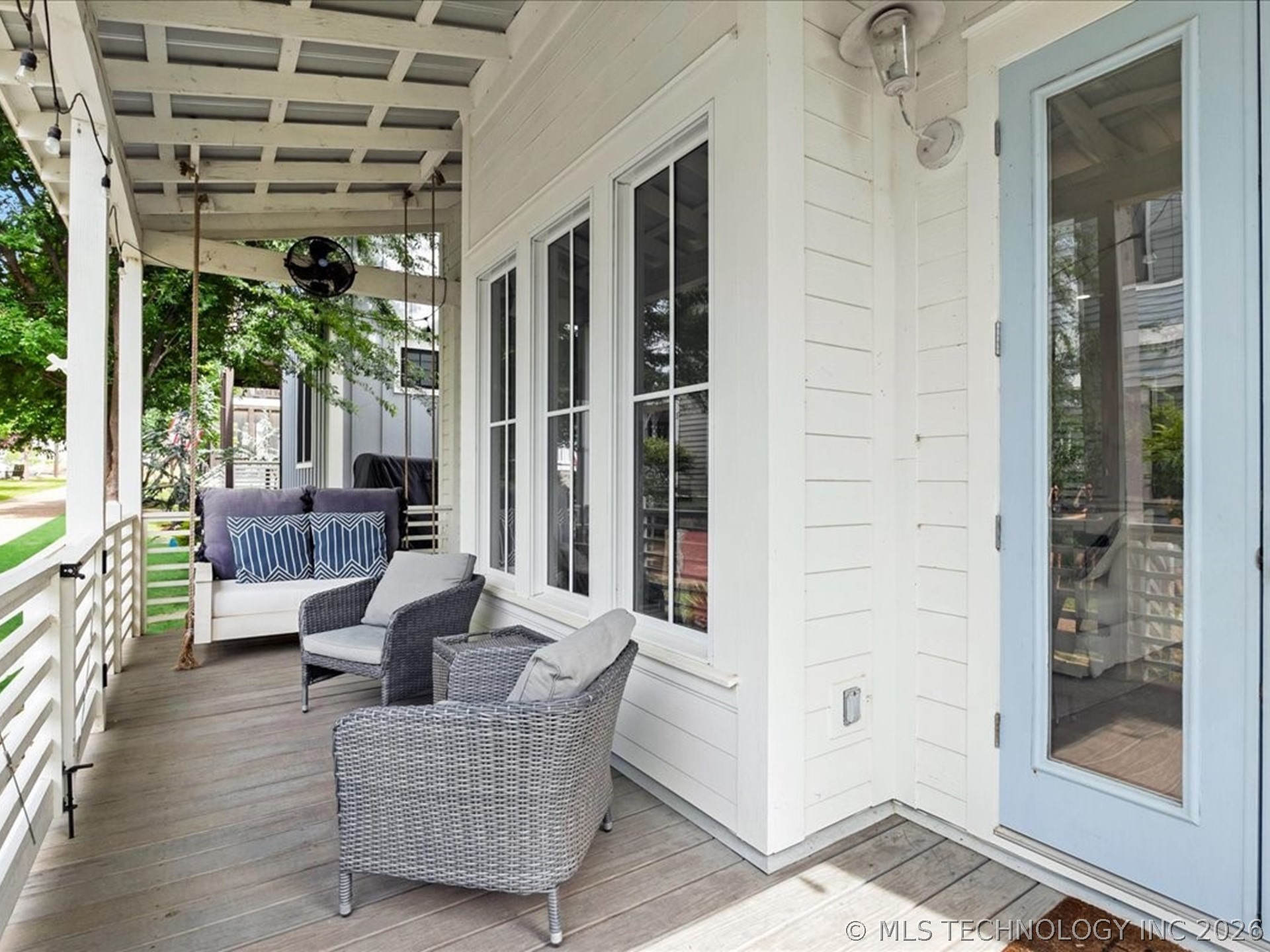 40 Center Lane N Property Photo 9