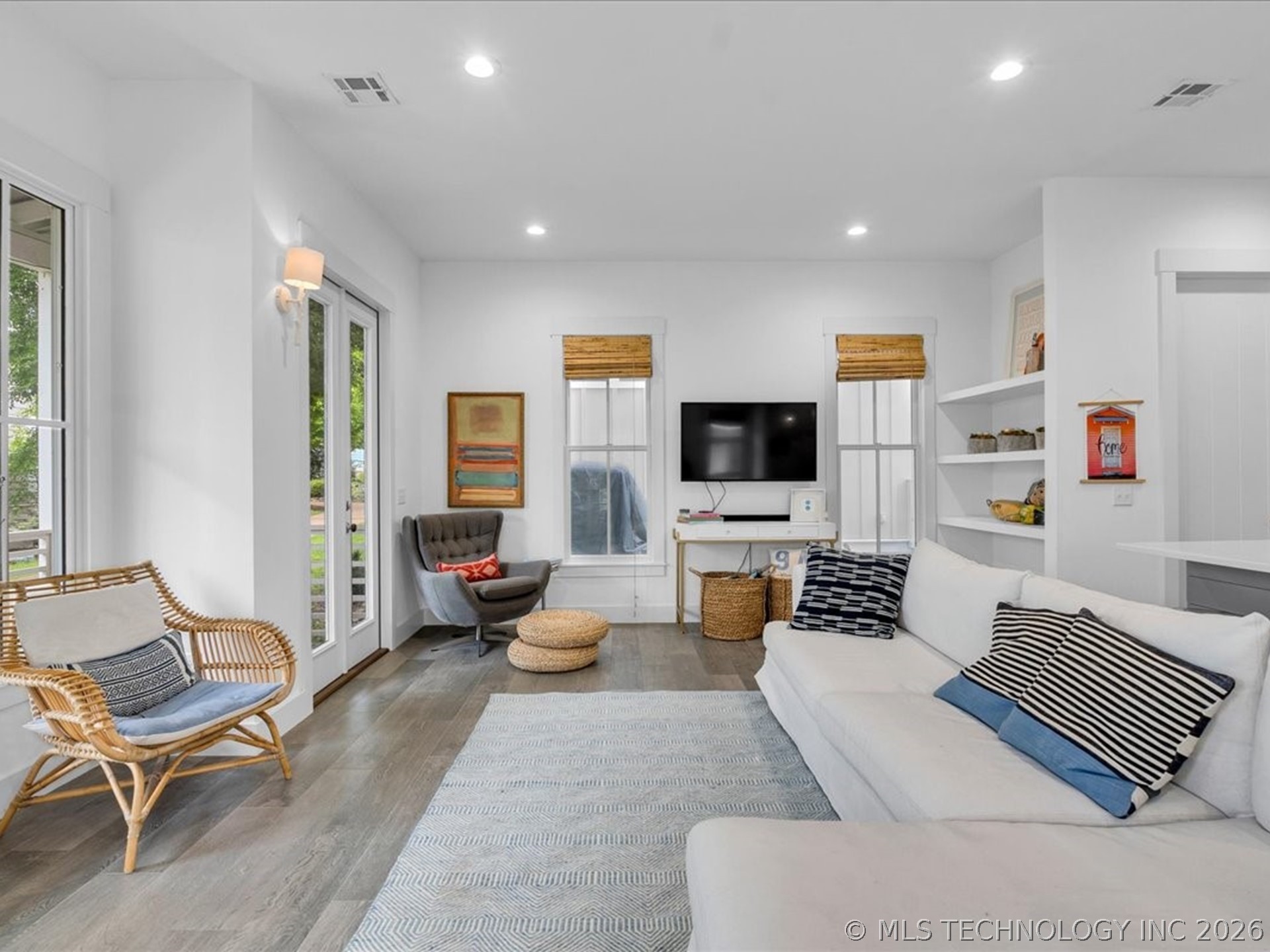 40 Center Lane N Property Photo 10