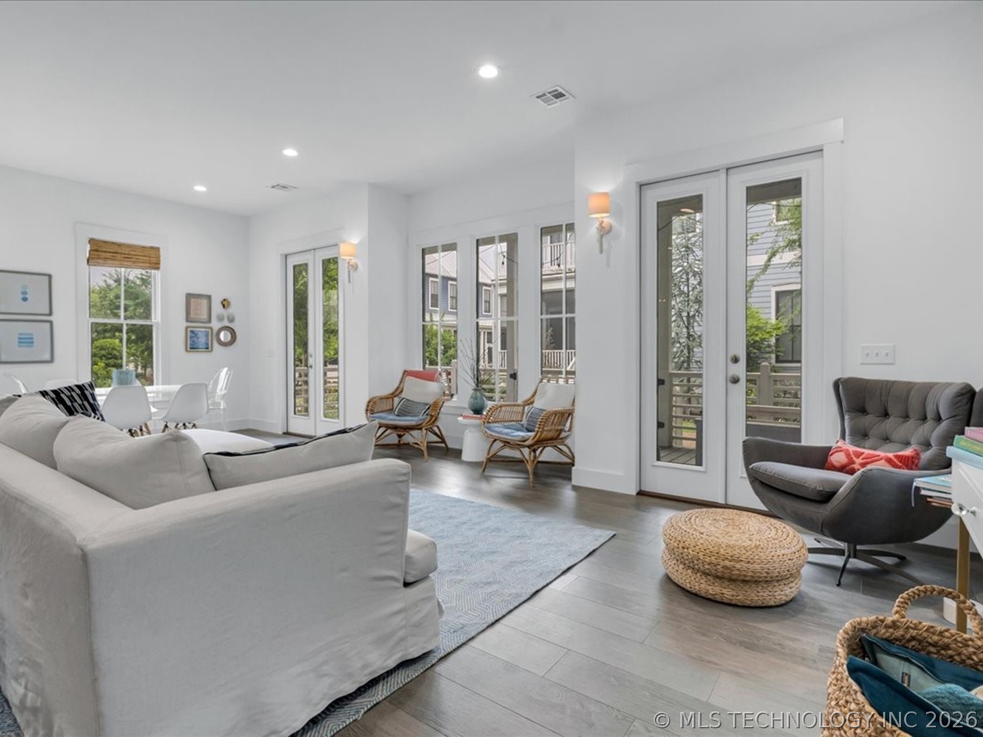 40 Center Lane N Property Photo 15