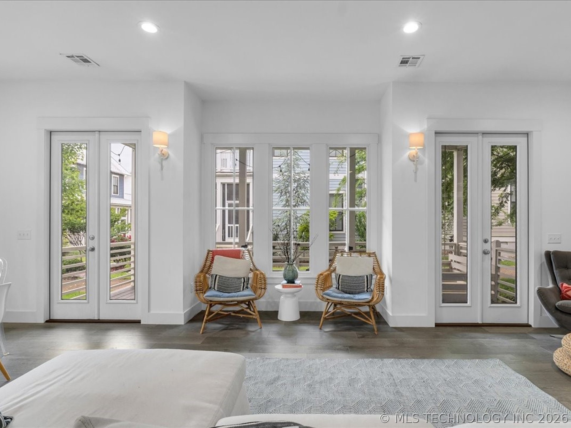 40 Center Lane N Property Photo 16