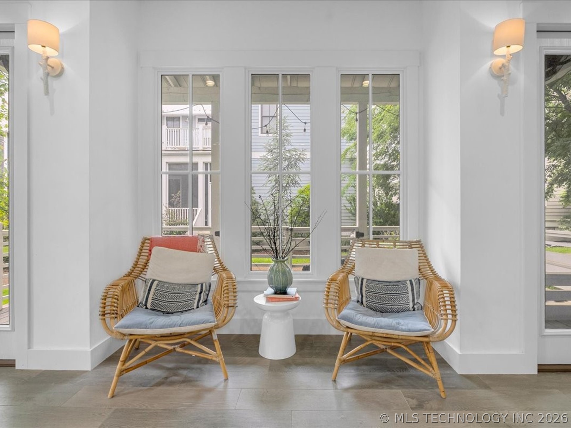 40 Center Lane N Property Photo 17