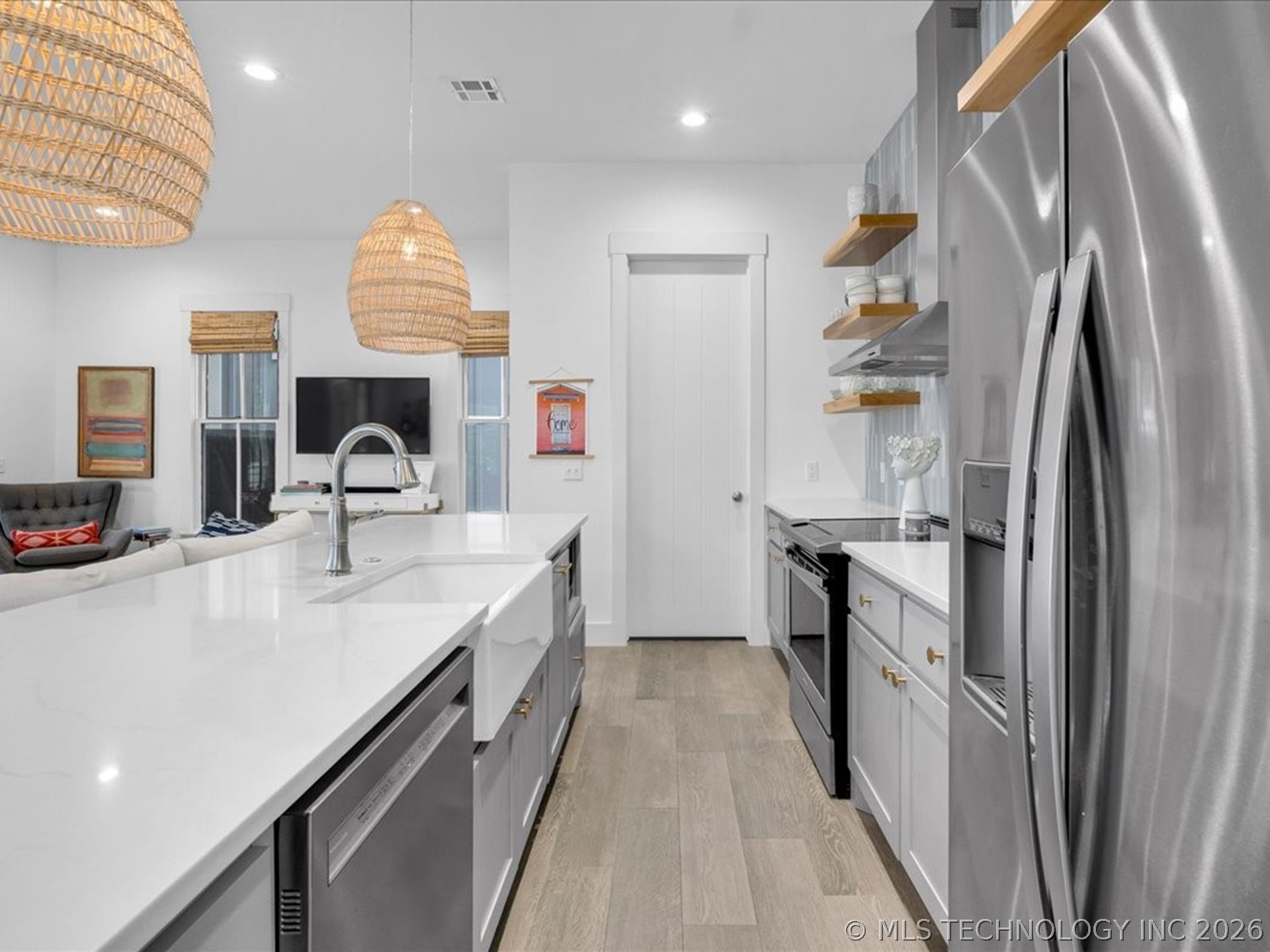 40 Center Lane N Property Photo 20