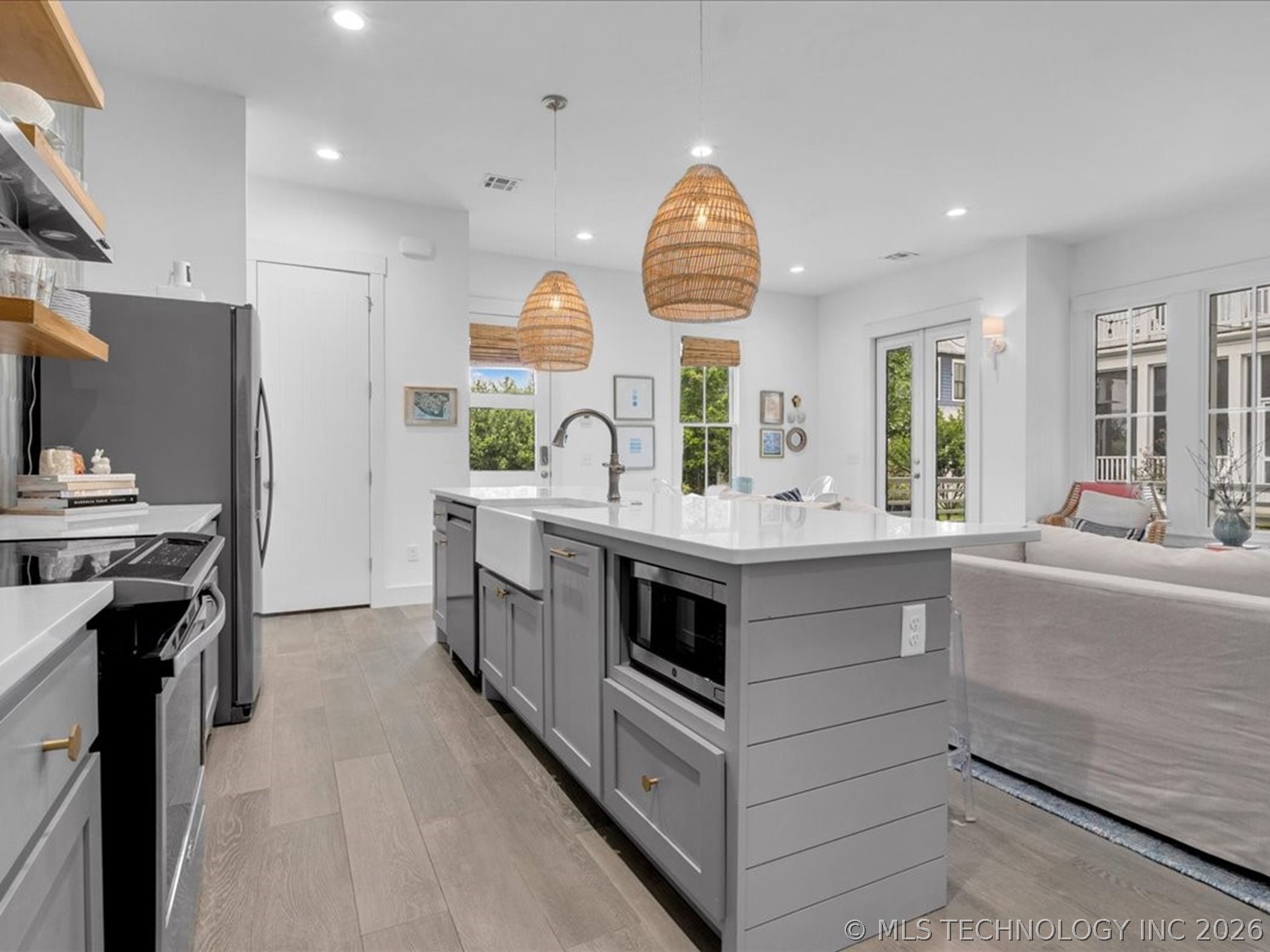 40 Center Lane N Property Photo 24