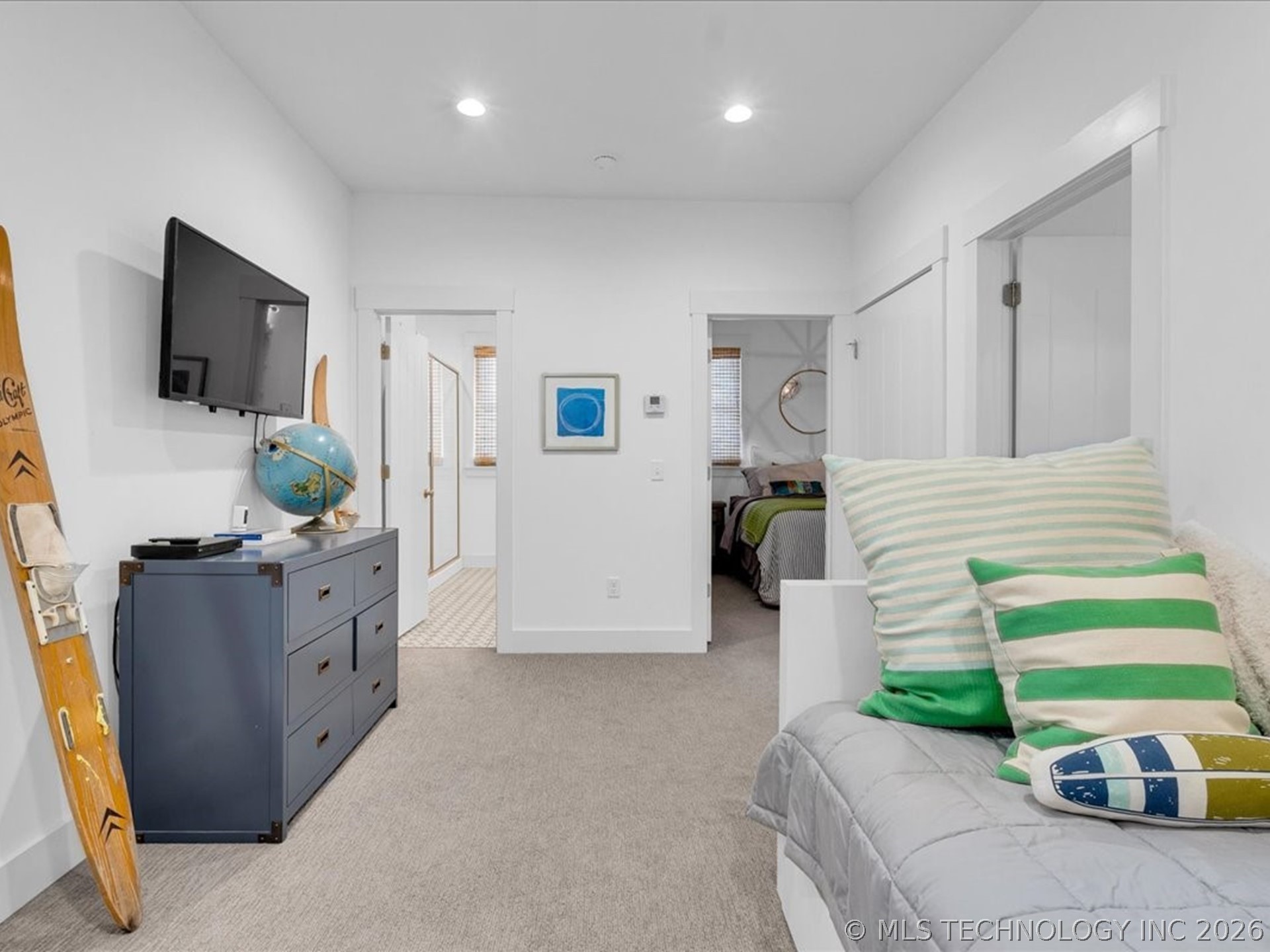 40 Center Lane N Property Photo 30