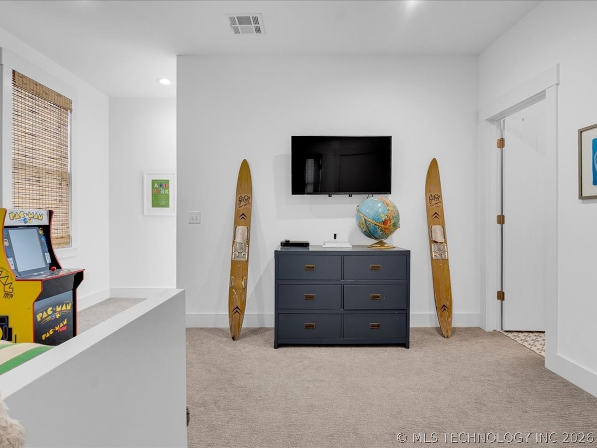 40 Center Lane N Property Photo 32