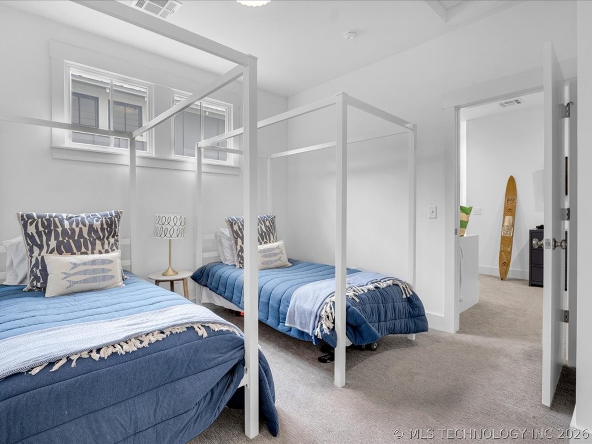 40 Center Lane N Property Photo 35