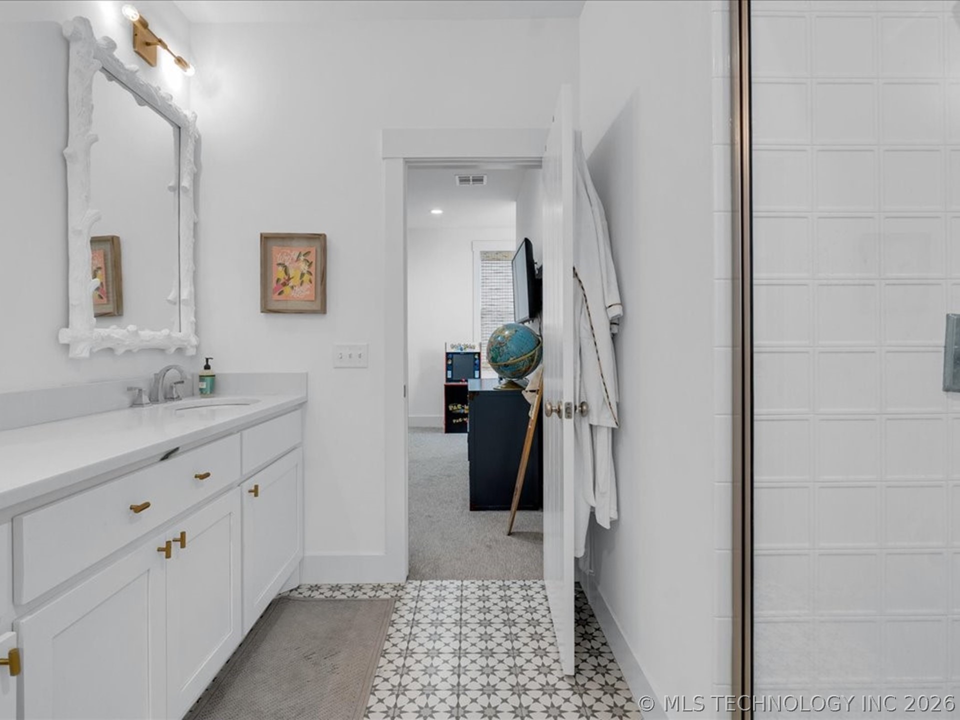 40 Center Lane N Property Photo 40