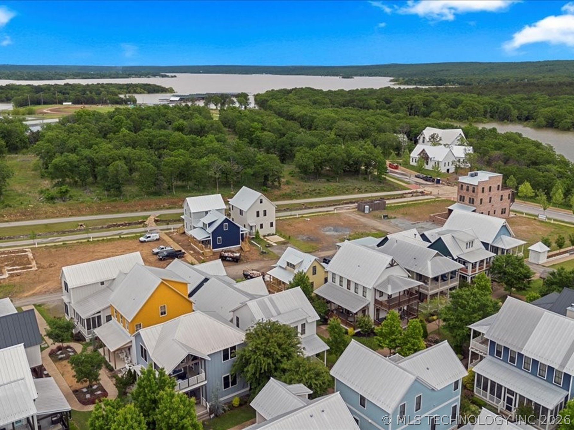 40 Center Lane N Property Photo 45