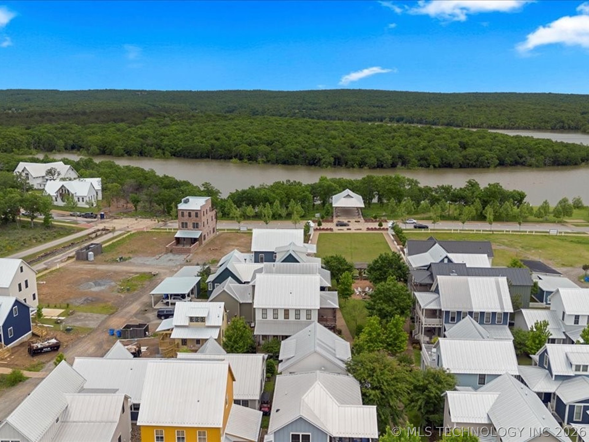 40 Center Lane N Property Photo 46