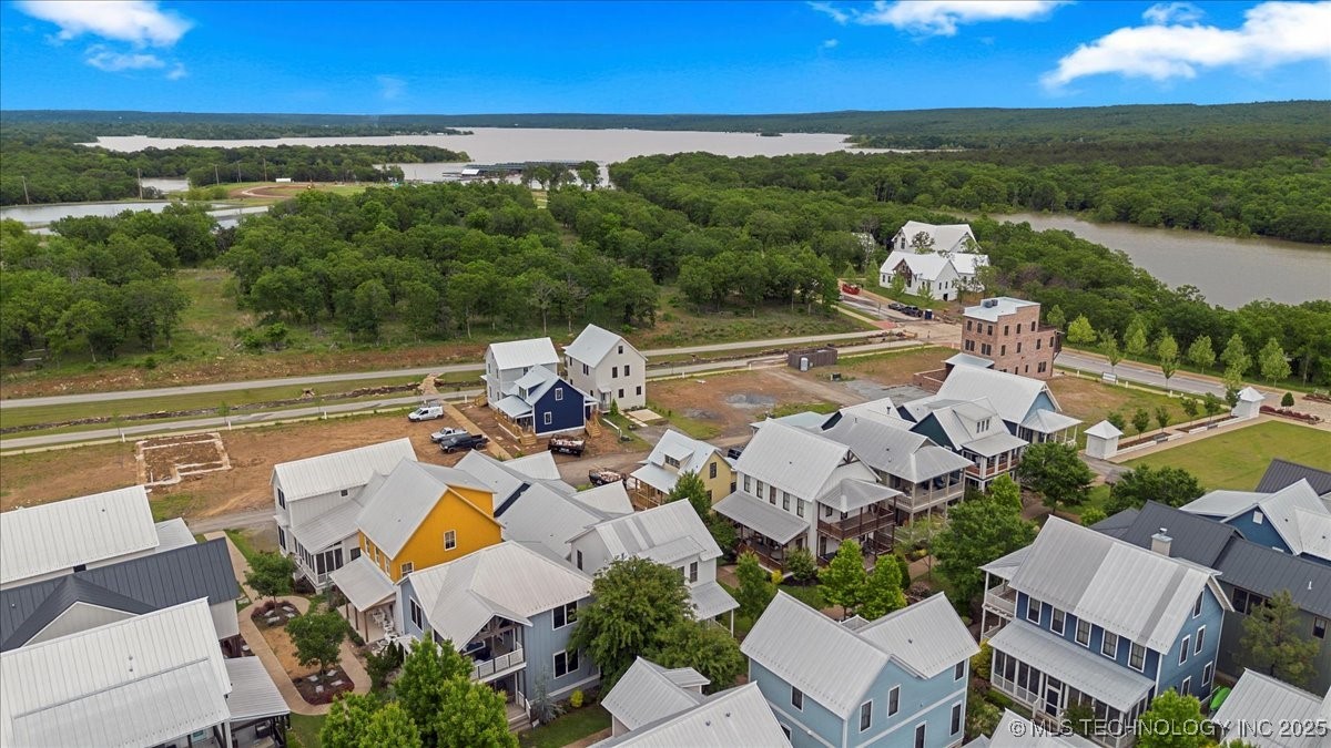 40 Center Lane N Property Photo 51