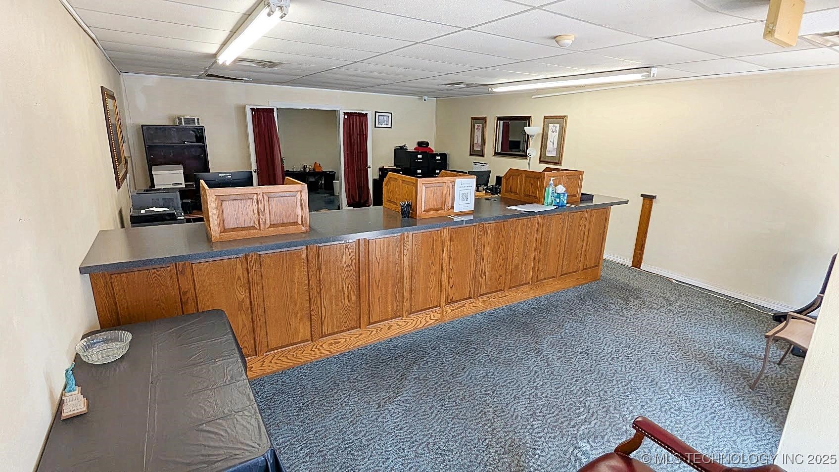 215 E 6th Street Property Photo 6