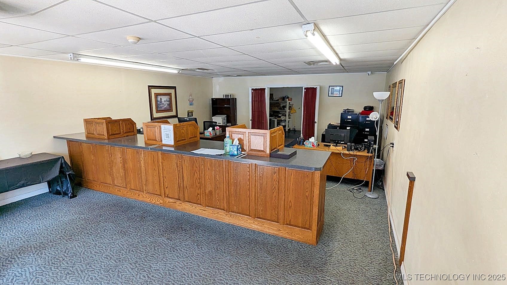 215 E 6th Street Property Photo 7