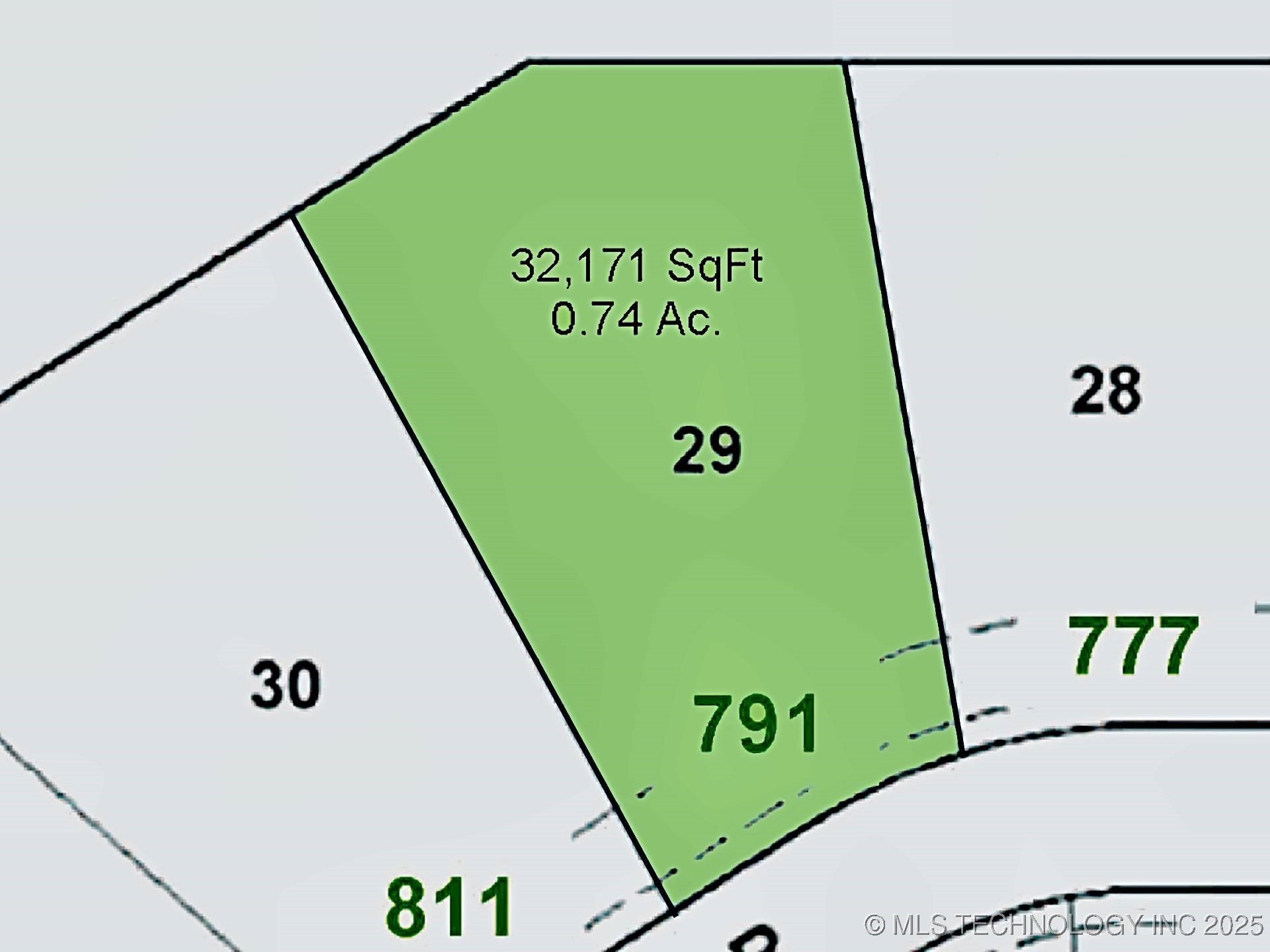 791 Winsor Place Property Photo 5