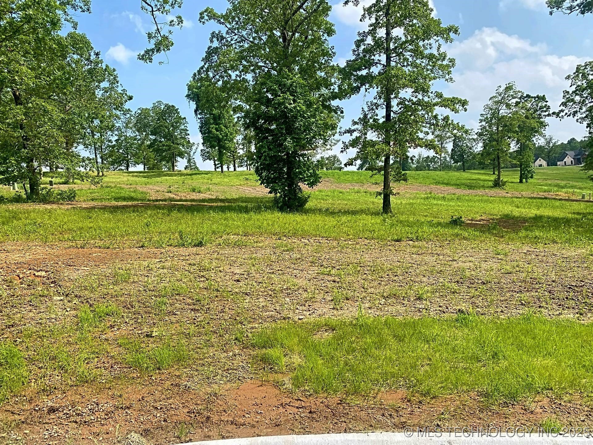 810 Winsor Place Property Photo 6