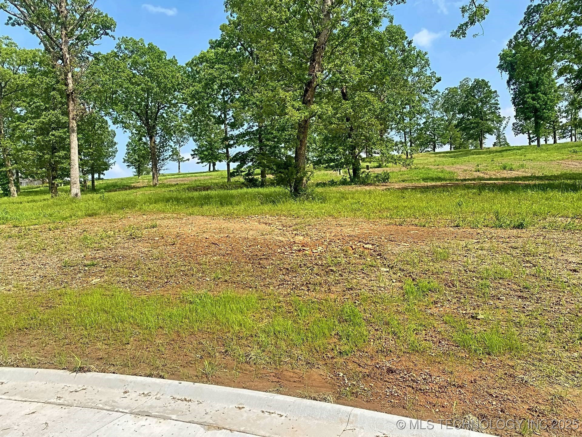 810 Winsor Place Property Photo 7