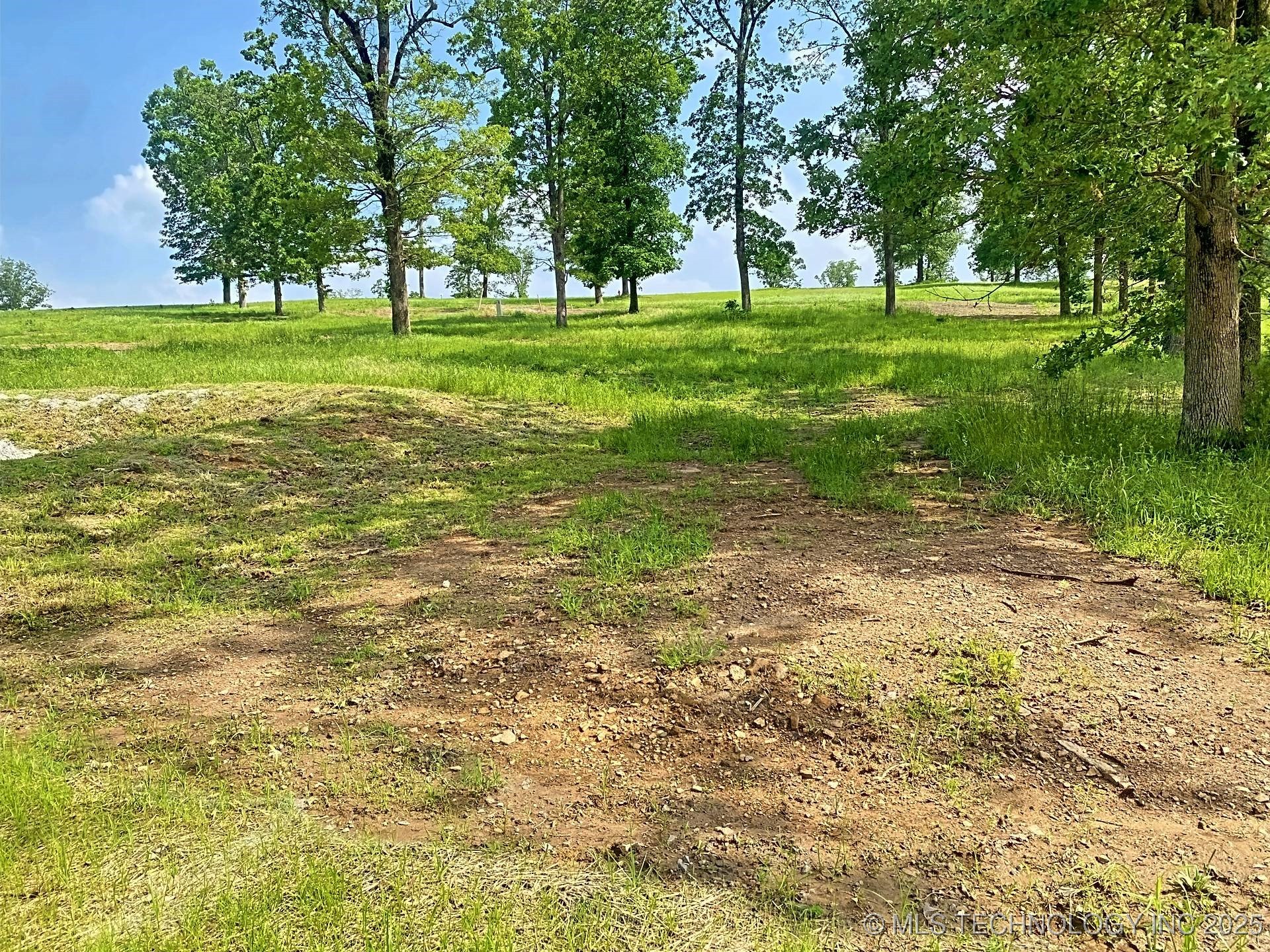 770 Winsor Place Property Photo 6