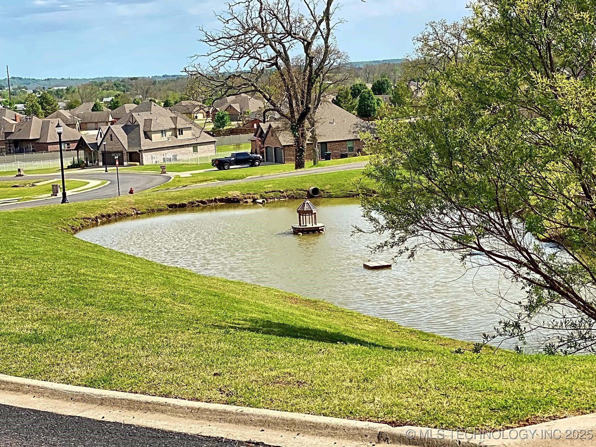 770 Winsor Place Property Photo 15