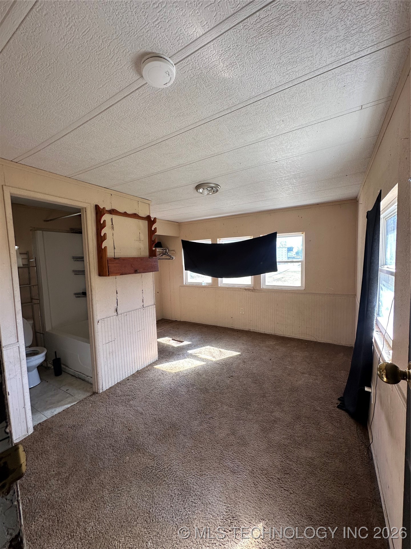 310 E Audd Avenue Property Photo 4