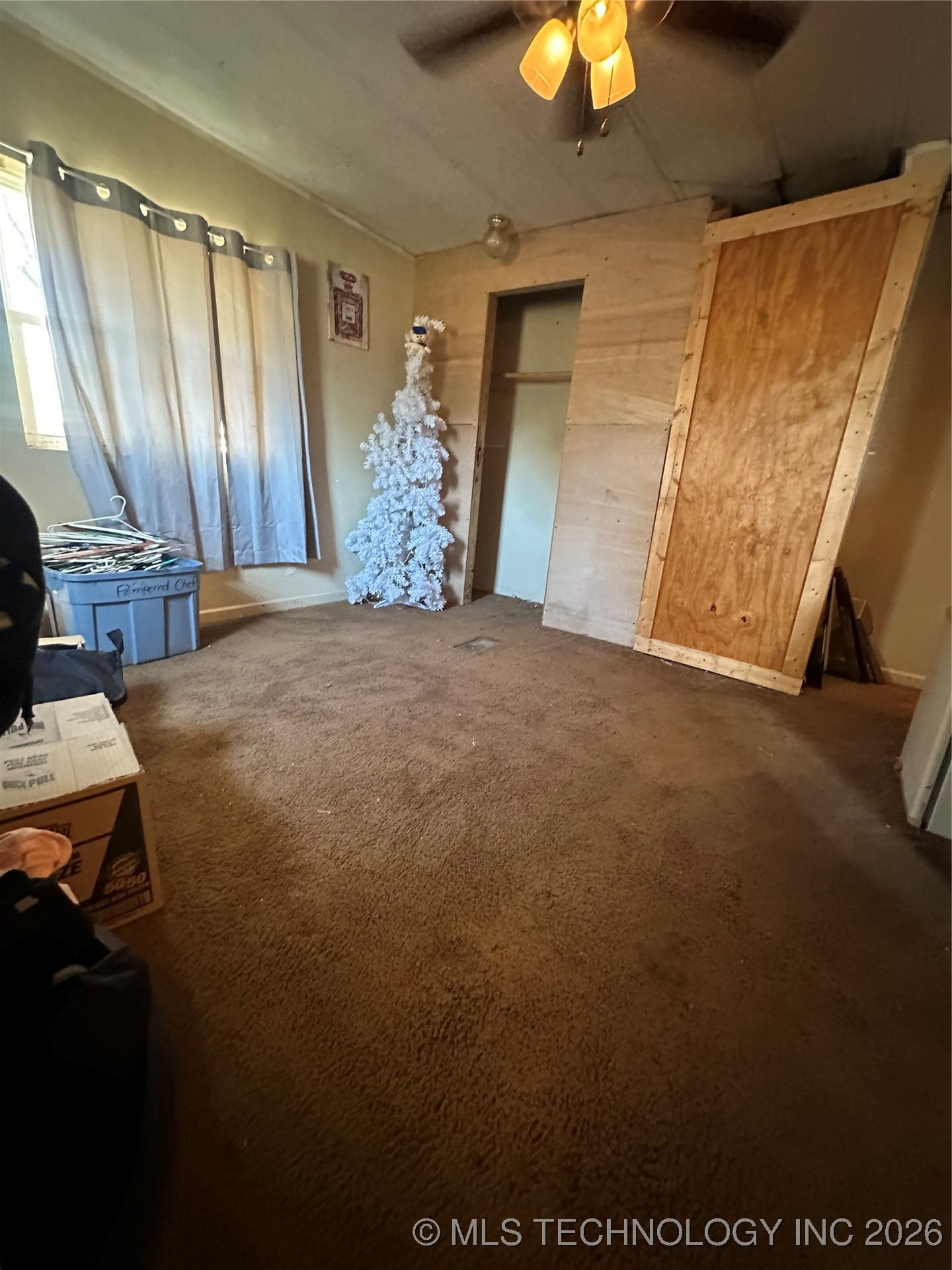 310 E Audd Avenue Property Photo 6