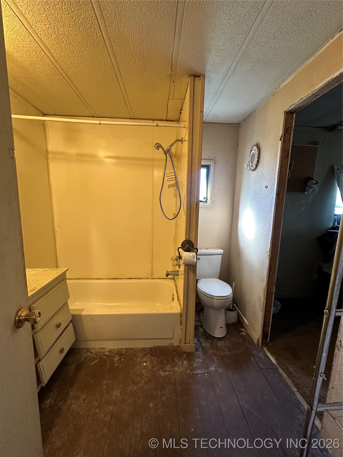 310 E Audd Avenue Property Photo 8