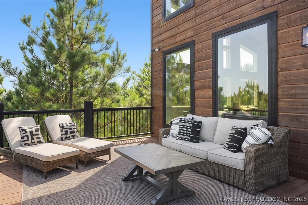 62 Hickory Canyon Trail Property Photo 12